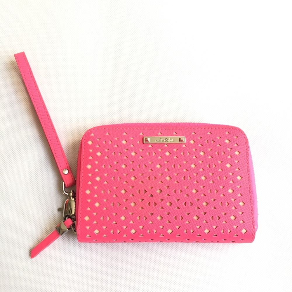 NWOT Stella & Dot pink wristlet